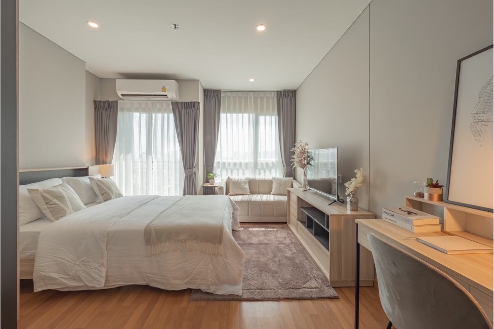 For RentCondoBang Sue, Wong Sawang, Tao Pun : ★ Lumpini Taopoon Interchange ★ 23 sq m., 21th floor (studio), ★ near MRT Taopoon ★ near Tao Poon Market, Tesco Lotus Prachachuen, Gateway Bang Sue ★ Many amenities ★ Complete electrical appliances