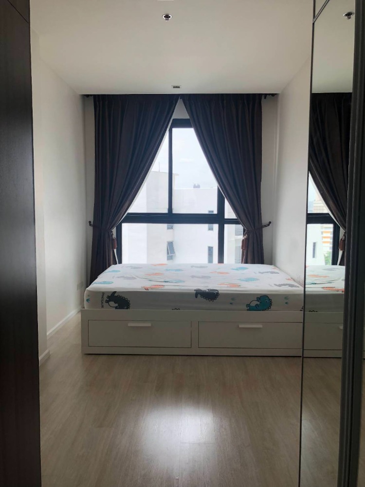 For RentCondoRatchadapisek, Huaikwang, Suttisan : Rooms for rent very quickly, Quinn Ratchada 17. If interested, contact Line: 0889656914. Hurry and say hello.