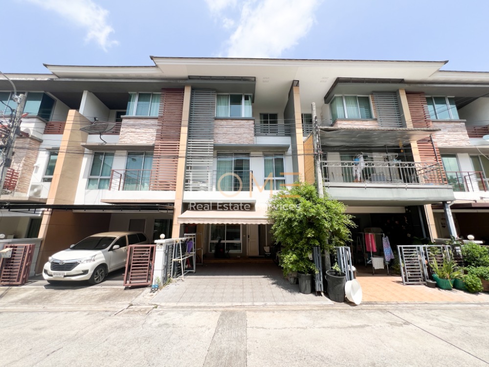 For SaleTownhousePattanakan, Srinakarin : Good condition, ready to move in ✨ Townhome Plus City Park Srinakarin - Suanluang / 3 bedrooms (for sale), Plus City Park Srinakarin - Suanluang / Townhome 3 Bedrooms (FOR SALE) PUY293