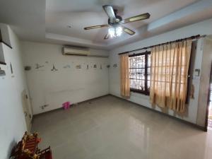 For SaleHouseKasetsart, Ratchayothin : Townhouse Supalai Ville Ekkamai - Ramindra / 3 bedrooms (FOR SALE) HL258