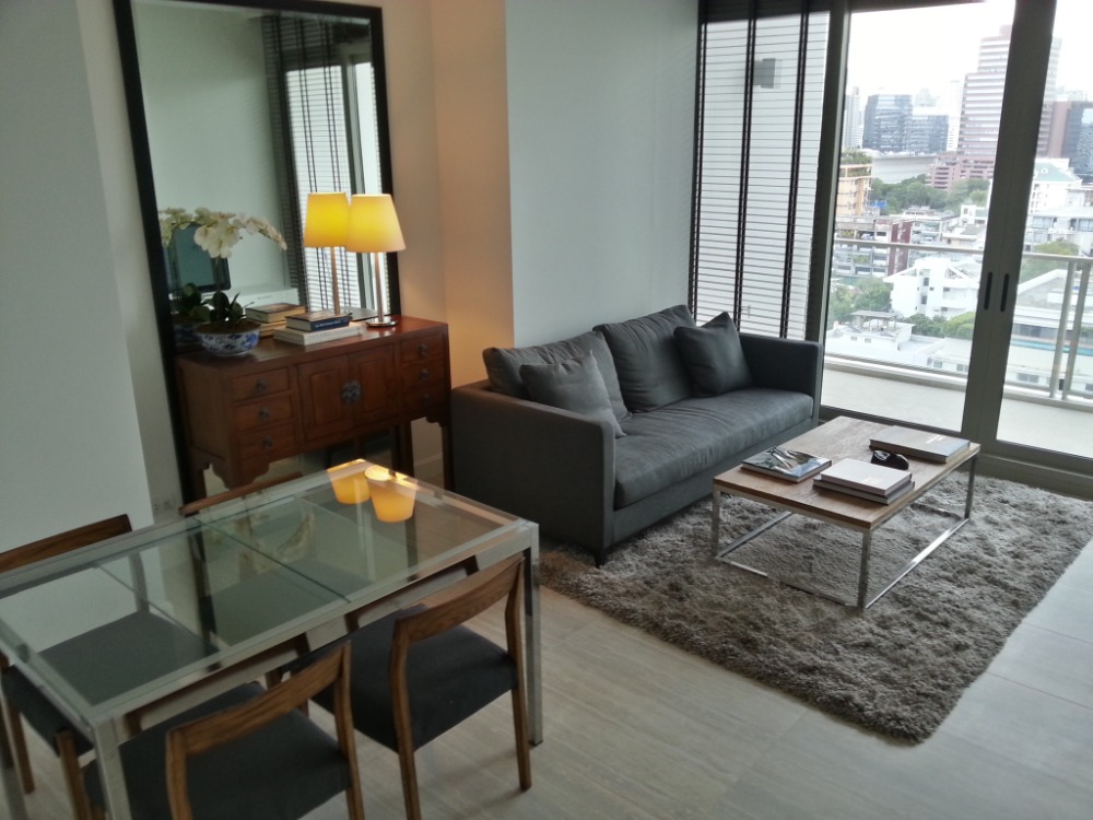 For RentCondoWitthayu, Chidlom, Langsuan, Ploenchit : Comfy 1 Bed Unit for Rent!