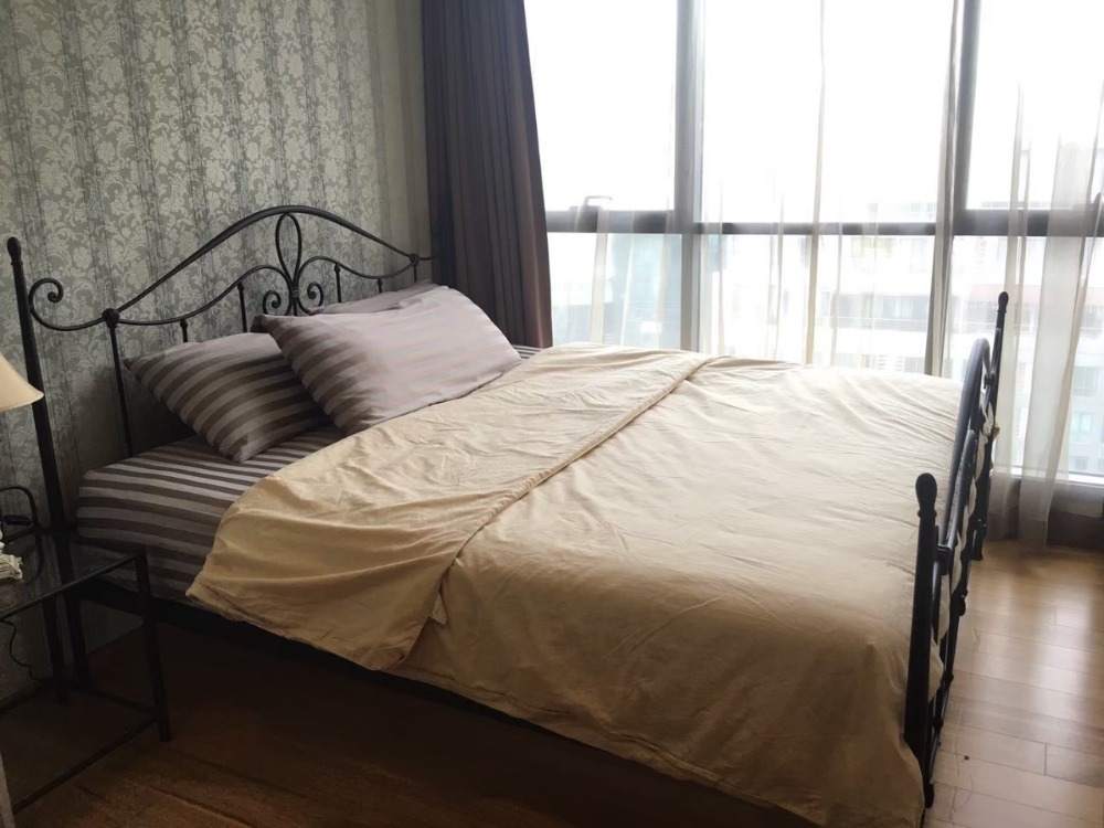 For SaleCondoNana, North Nana,Sukhumvit13, Soi Nana : Selling at a special price. This room is hard to find. There is only 1 room per floor. Selling 1 bedroom, 1 bathroom, Hyde Sukhumvit 13.