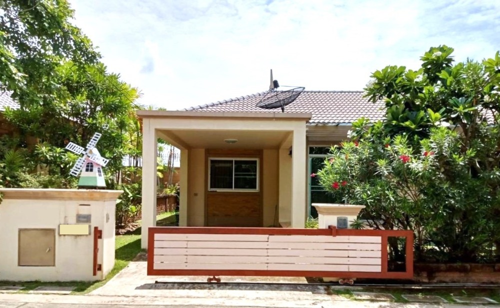 For SaleHouseCha-am Phetchaburi : Vacation home for sale, Casa Seaside Village, Cha-am, Casa Seaside, area 70.2 sq m., 2 bedrooms, 2 bathrooms, project on Petchkasem main road, travel only 20 minutes to Hua Hin.