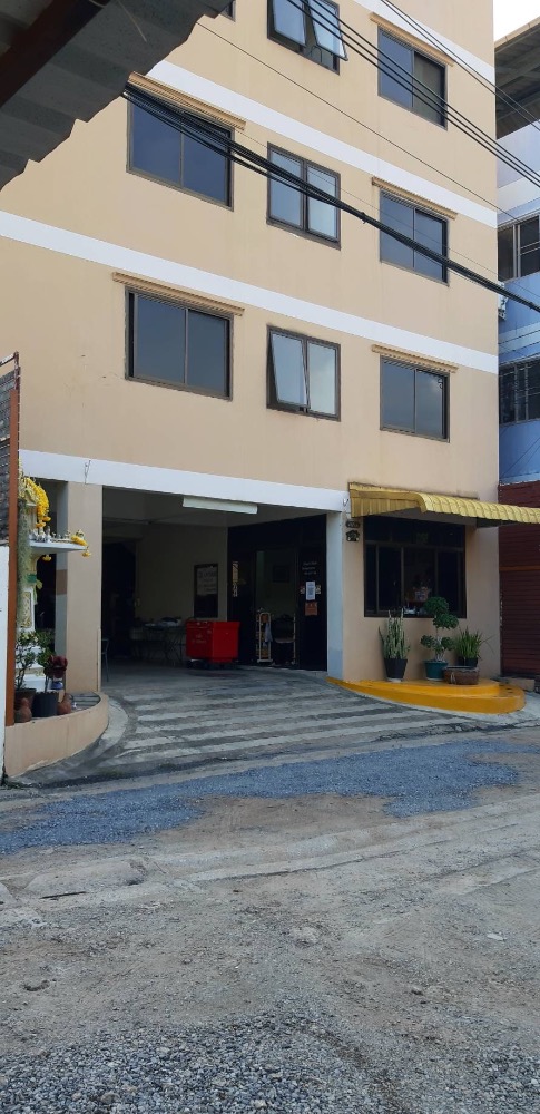 For SaleBusinesses for saleRama5, Ratchapruek, Bangkruai : Apartment in a good location near Big C and the Ministry of Public Health.