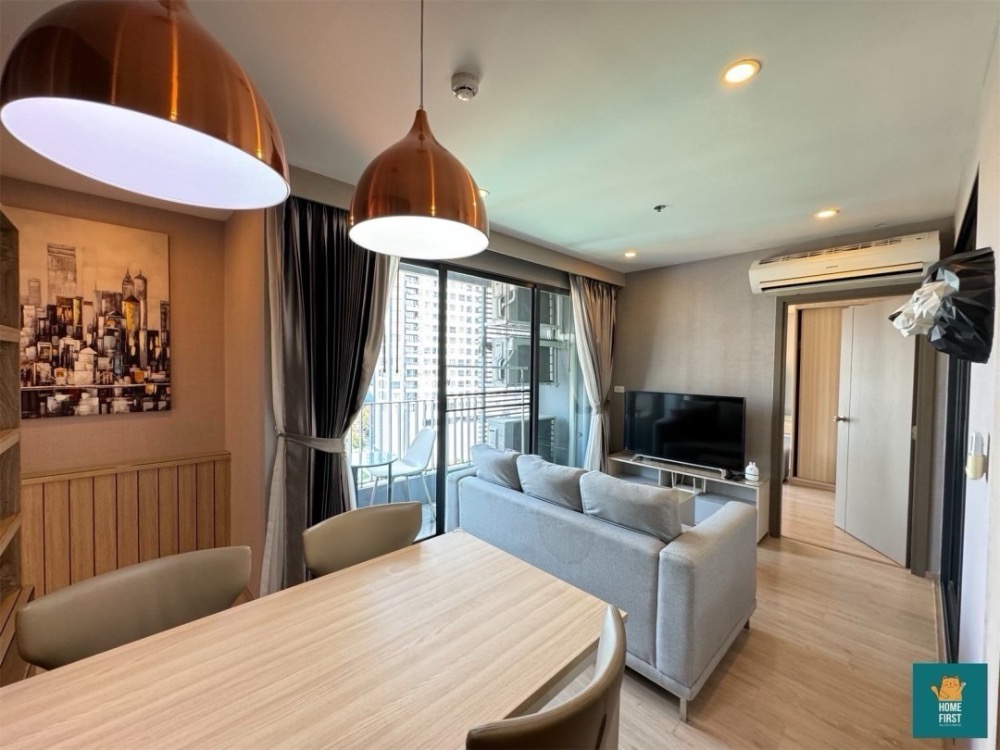 For RentCondoBangna, Bearing, Lasalle : For rent Ideo o2 Bangna, 2 bedrooms, 53 sq m., fully furnished, beautiful room, pool view, 27,500 baht per month.