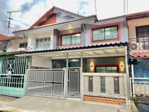 For SaleTownhouseNonthaburi, Bang Yai, Bangbuathong : 2-story townhouse, Pruksa 3, Soi 44, Central Westgate, IKEA Bang Yai, Big C Bang Yai, Tesco Lotus Plus Mall, Kasinthorn St. Peter School, Bang Yai Market, The Square Bang Yai, Makro, Bang Bua Thong, Thai Watsadu, Bang Bua Thong, Cent.