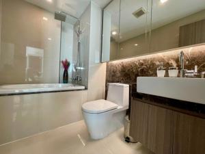 For SaleCondoSukhumvit, Asoke, Thonglor : Newly renovated condo for sale in Soi Thonglor 25 Art @ Thonglor.