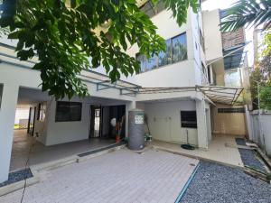 For SaleHouseOnnut, Udomsuk : LTH10025 – House in Sukhumvit 71 Suitable For Home Office size 54 sq.w. Near BTS Pra khanong Station PRICE ONLY 17.5 MB