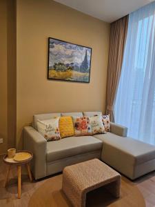 For RentCondoSukhumvit, Asoke, Thonglor : 📌Ready to move in Condo    Noble BE19 📌 Line : @jhrrealestate