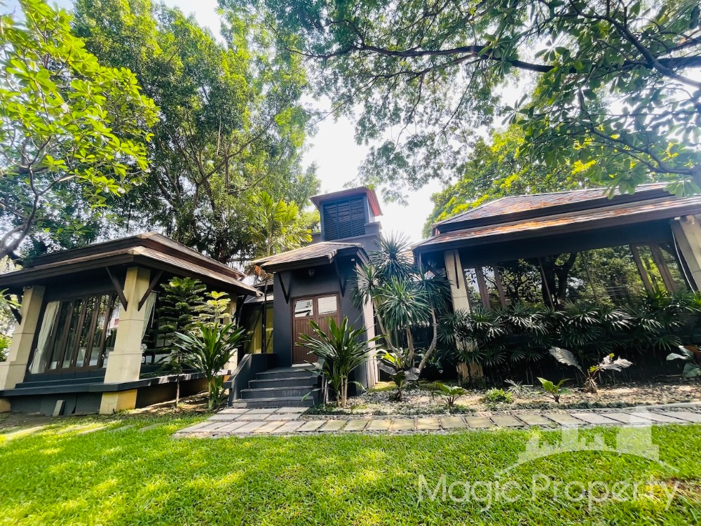 For SaleHouseSukhumvit, Asoke, Thonglor : 5 Bedroom Luxury House for sale in Ekkamai 22, Watthana, Bangkok