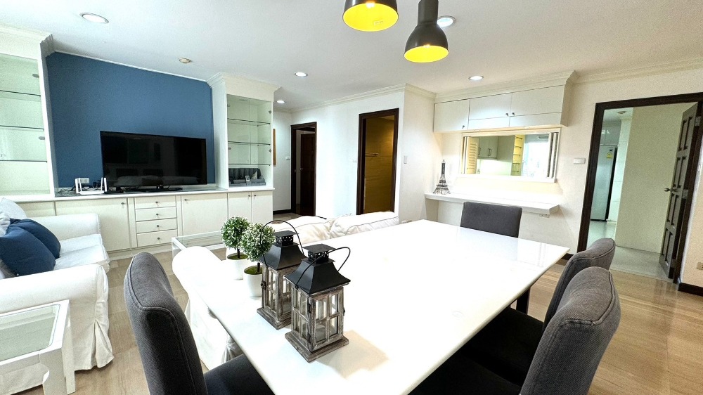 For RentCondoSukhumvit, Asoke, Thonglor : Condo for rent, Richmond PLAce, large room, beautifully decorated, fully furnished.