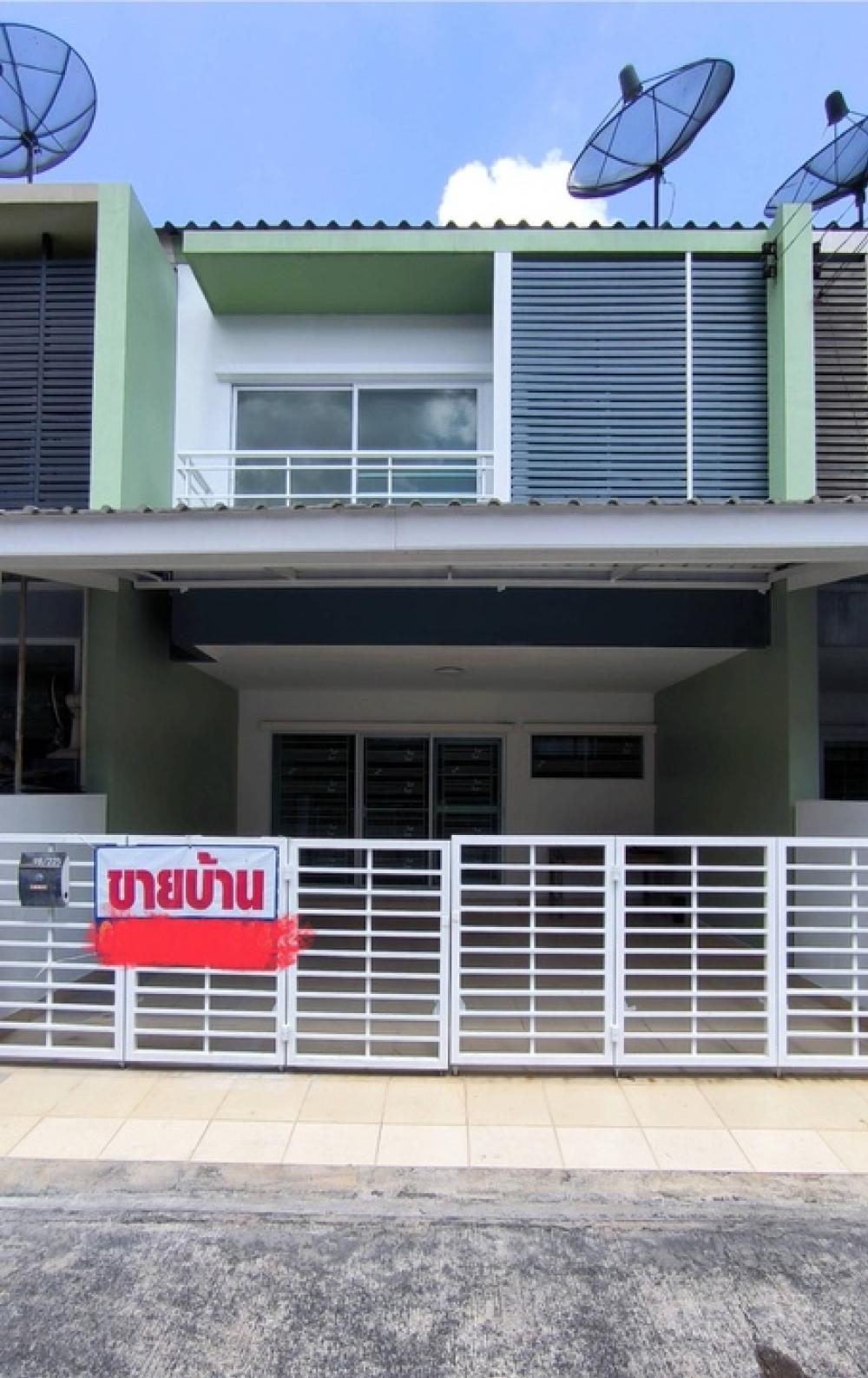 For SaleTownhouseRama5, Ratchapruek, Bangkruai : S1341 For sale: 2-storey townhouse, 3 bedrooms, 2 bathrooms, The Trust Town Village, Ratchaphruek-Rattanathibet, Project 1, on Ratchaphruek main road, opposite Chic Republic Ratchaphruek (The Trust Ratchaphruek-Rattanathibet), very good location, easy acc