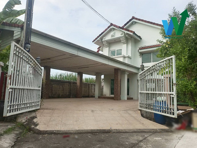 For SaleHousePhutthamonthon, Salaya : Single house for sale, beautiful house along the stream, Project 3-4 Phutthamonthon Sai 2, house on the edge, good location, convenient travel, selling at a price lower than the market. With furniture You can move in right away, near Big C Phetkasem.