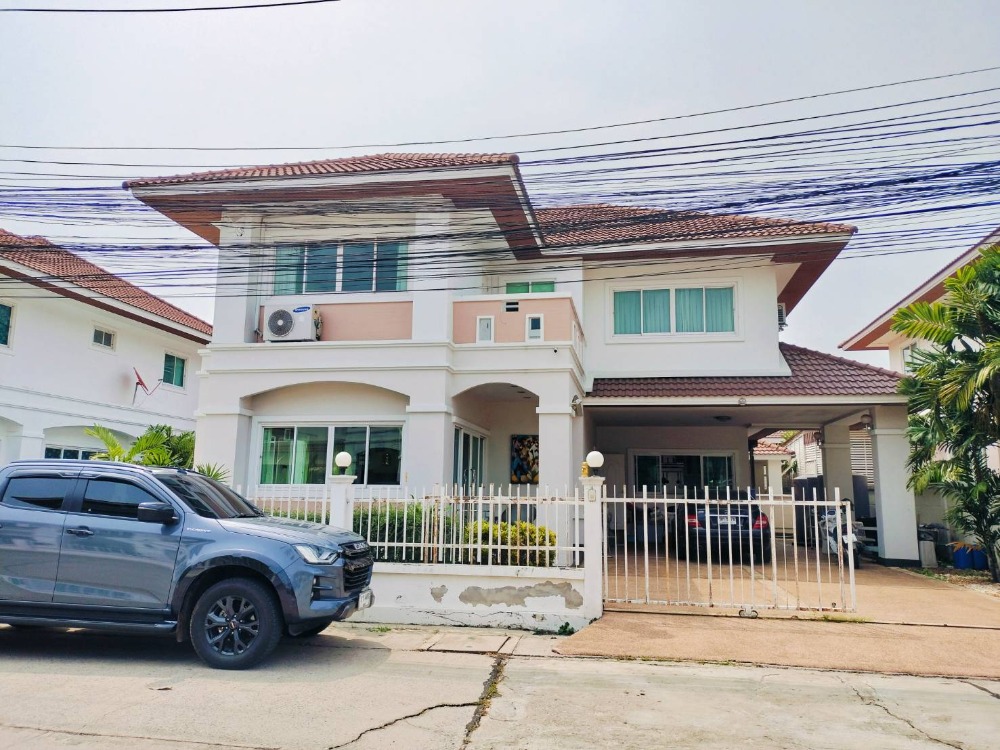 For SaleHouseKorat Nakhon Ratchasima : 2-storey detached house for sale + private swimming pool  Suebsiri Grand Ville, Nai Mueang Subdistrict, Mueang District, Nakhon Ratchasima Province, 4 bedrooms, 3 bathrooms.