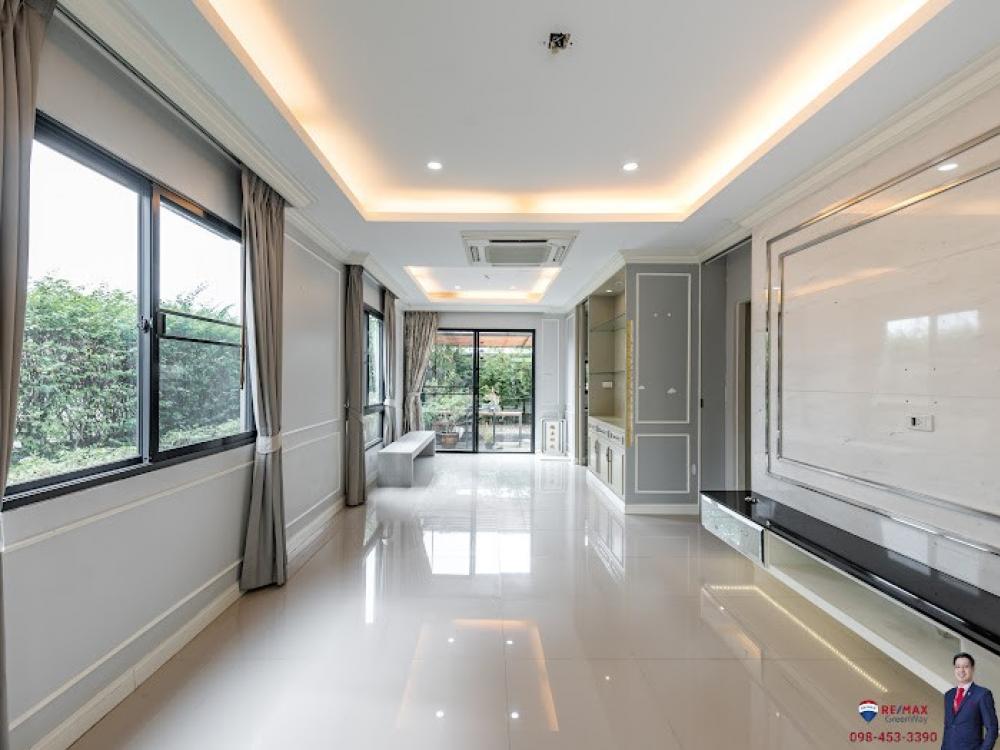 For SaleTownhouseRama 2, Bang Khun Thian : (🔥 Price adjustment, reduced by 140,000 baht!) 🎁 Town Avenue Forte (beautifully decorated 🔔) Rama 2 Soi 50 Townhome, corner house, 39.6 sq m, 2 bedrooms, 3 bathrooms, decorated inside an English Cottage 😍 with a soft-toned kitchen set and a Smeg electric 