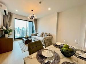 For RentCondoWitthayu, Chidlom, Langsuan, Ploenchit : Life One Wireless for rent 63 sqm 2beds 2baths 52,000 per month