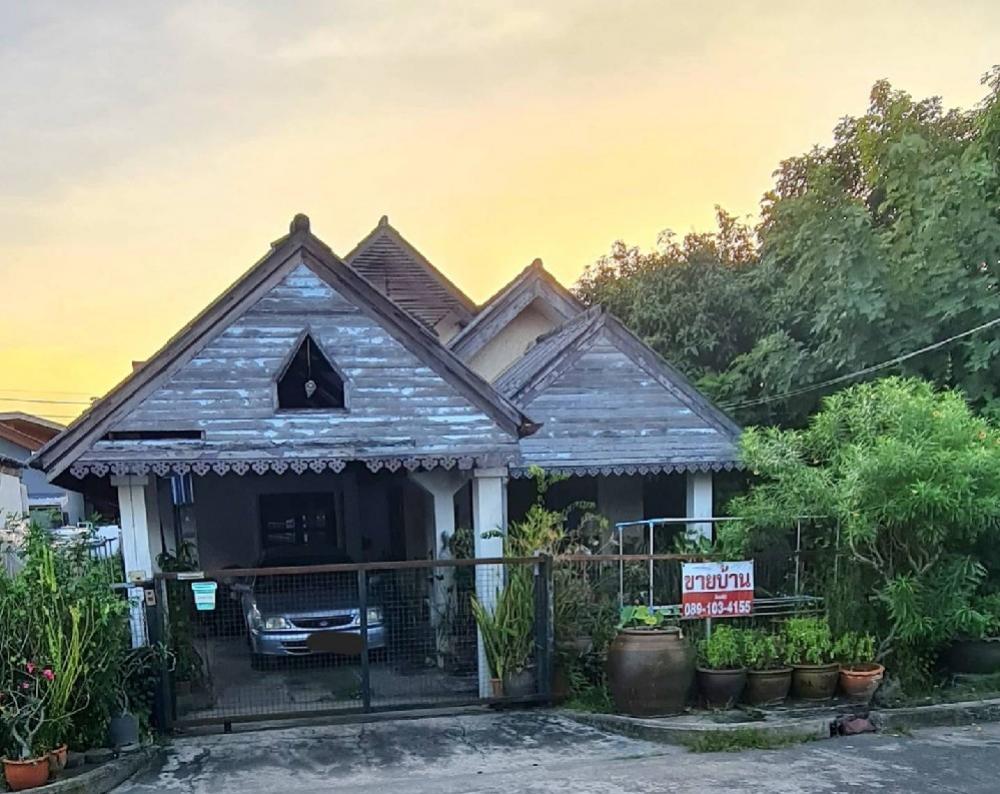 For SaleHouseMin Buri, Romklao : urgent! House for sale, single house2 floors.On the 78 square.Behind the corner.Samkorn Ramkamhaeng 112The price is 7.2 million!!