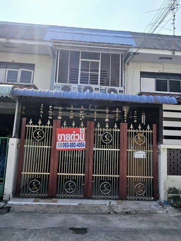 For SaleTownhouseBang Sue, Wong Sawang, Tao Pun : 2-story townhouse for sale, Pracharat Road, Sai 1, Soi 10 (Soi Athon Upatham), Bang Sue District, Bangkok, near Bang Sue BTS (Bang Pho), only 1 km.