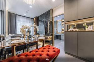 For RentCondoRama9, Petchburi, RCA : Condo for rent: Life Asoke Hype one bed plus, corner room, beautiful new room, built-in throughout the room.