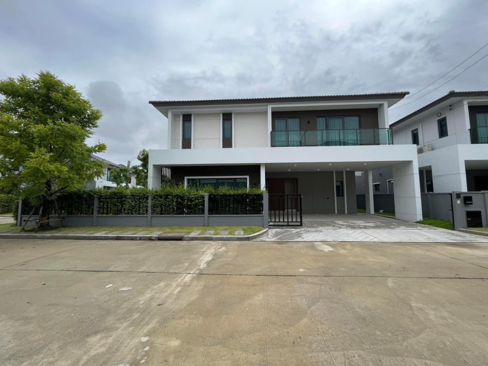 For RentHouseVipawadee, Don Mueang, Lak Si : Centro Vibhavadi  | 2 storey single house, 4 bedrooms | Fully decorated | South front of the house | New house, owner has never lived in | Near Harrow International School, Future Park Rangsit 2.1 km.