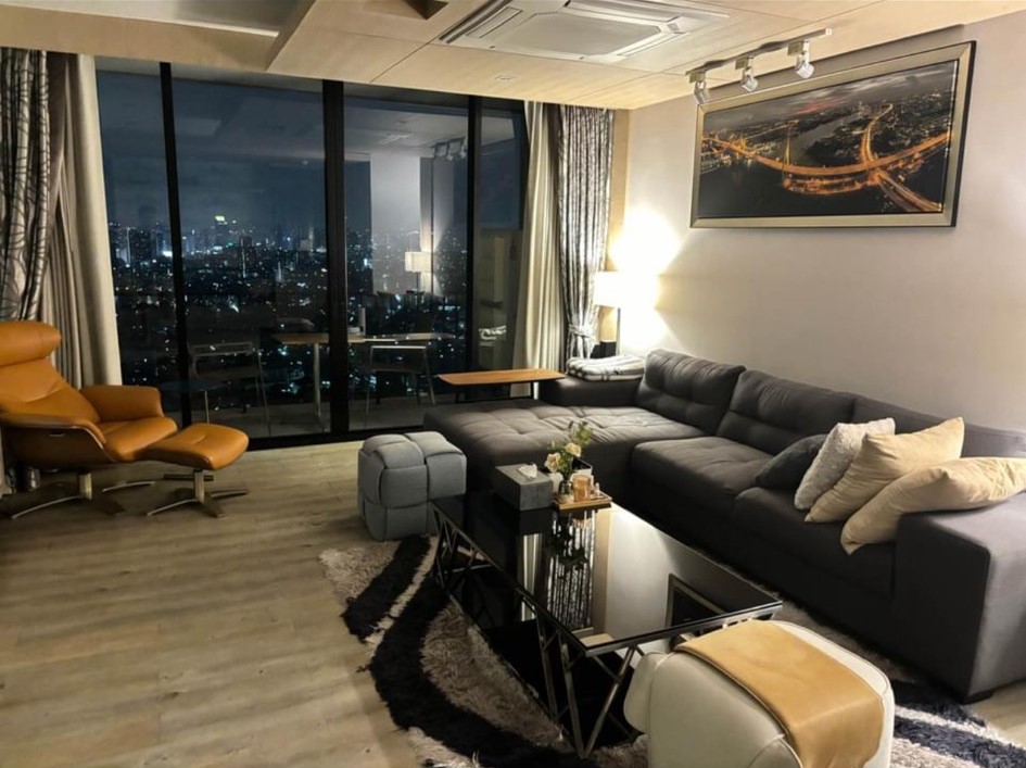 For RentCondoLadprao, Central Ladprao : ♦ High rise ♦ Floor 30+ | 138 sqm. | 2 Bedrooms | Fully furnished and ready to move in | near MRT Ladprao Station 400 m.