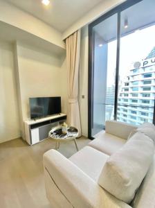 For SaleCondoSukhumvit, Asoke, Thonglor : S-CLA104  Celes Asoke, 28th floor, city view, 35 sq m, 1 bedroom, 1 bathroom, 11.4 million. 092-597-4998