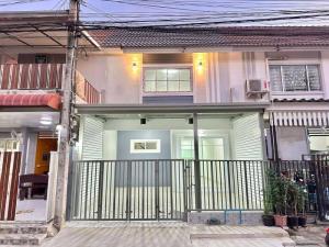 For SaleTownhouseNonthaburi, Bang Yai, Bangbuathong : 2-story townhouse for sale, Pruksa Village 45, Bang Yai, Nonthaburi, beginning of the bus line, Si Rat Expressway - Outer Ring Road. Purple Line