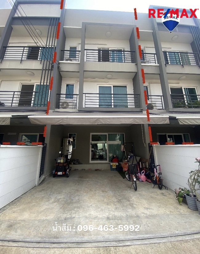 For SaleTownhouseLadkrabang, Suwannaphum Airport : For sale, Baan Klang Muang Suanluang, Baan Klang Muang Suanluang, house in good condition, 22 sq m.