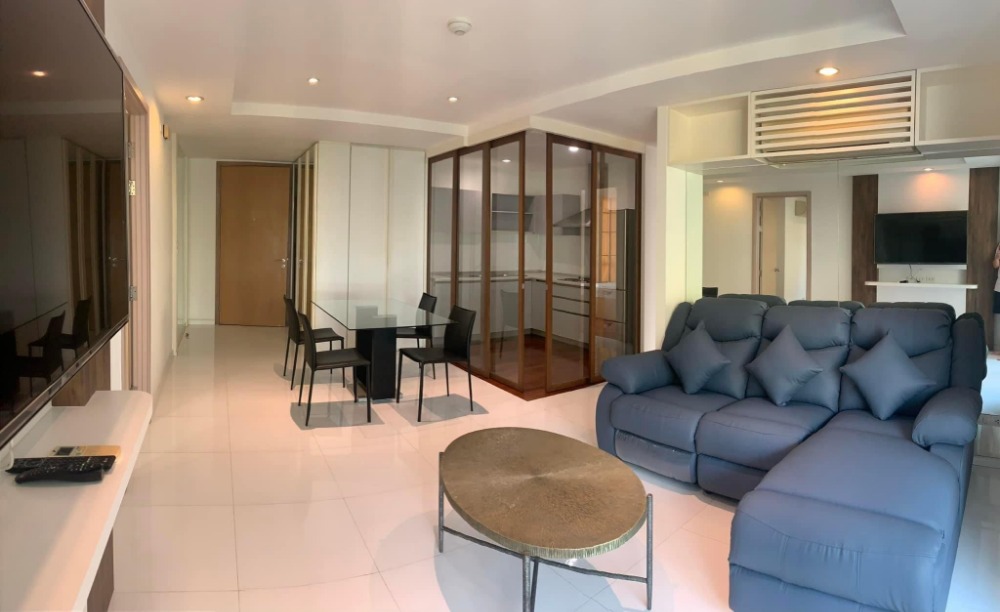 For SaleCondoNana, North Nana,Sukhumvit13, Soi Nana : SIRI ON 8 | Floor 5+ | 3 bedrooms | Near BTS Nana 2 minutes, walk to Benjakitti Park 5 minutes.