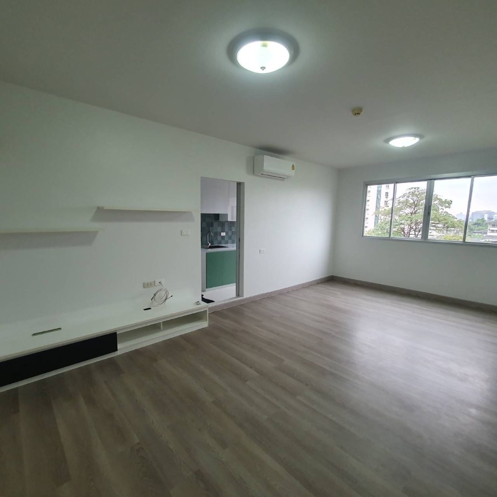 For SaleCondoPinklao, Charansanitwong : Condo for sale D Condo Charan-Bang Khun Non, beautiful view, renovated room, free air conditioner & water heater (SM506)