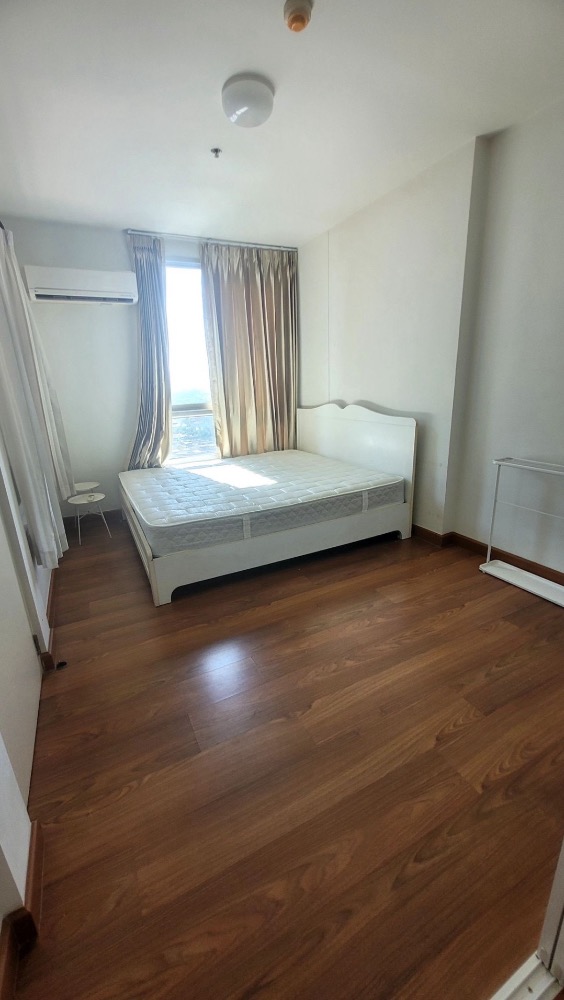 For RentCondoThaphra, Talat Phlu, Wutthakat : The Parkland Ratchada-Tha Phra, 35 sq m., fully furnished, washing machine included, 1 bedroom, 8,500 baht