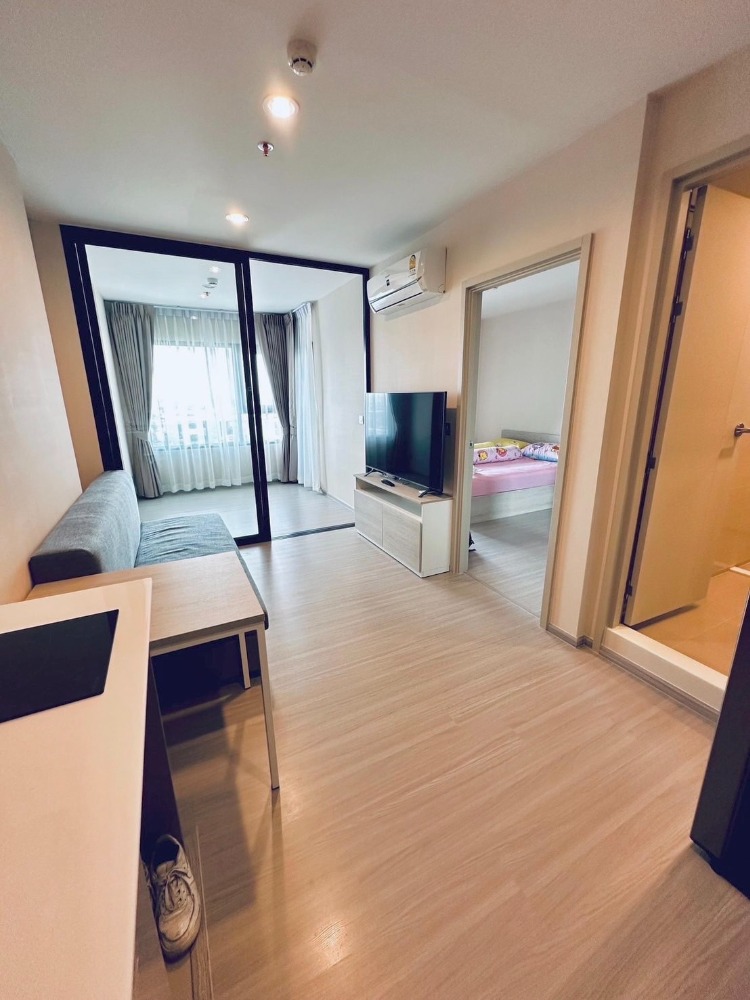 For RentCondoSamut Prakan,Samrong : LV127 Rent Aspire Erawan Prime, large room, free Wifi in the room, fully furnished, central area, next to BTS Erawan / Call 099-149-5164