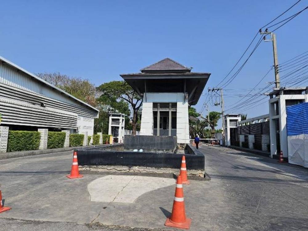 For SaleHouseSamut Prakan,Samrong : 2-story detached house for sale, Chollada Village, Suvarnabhumi