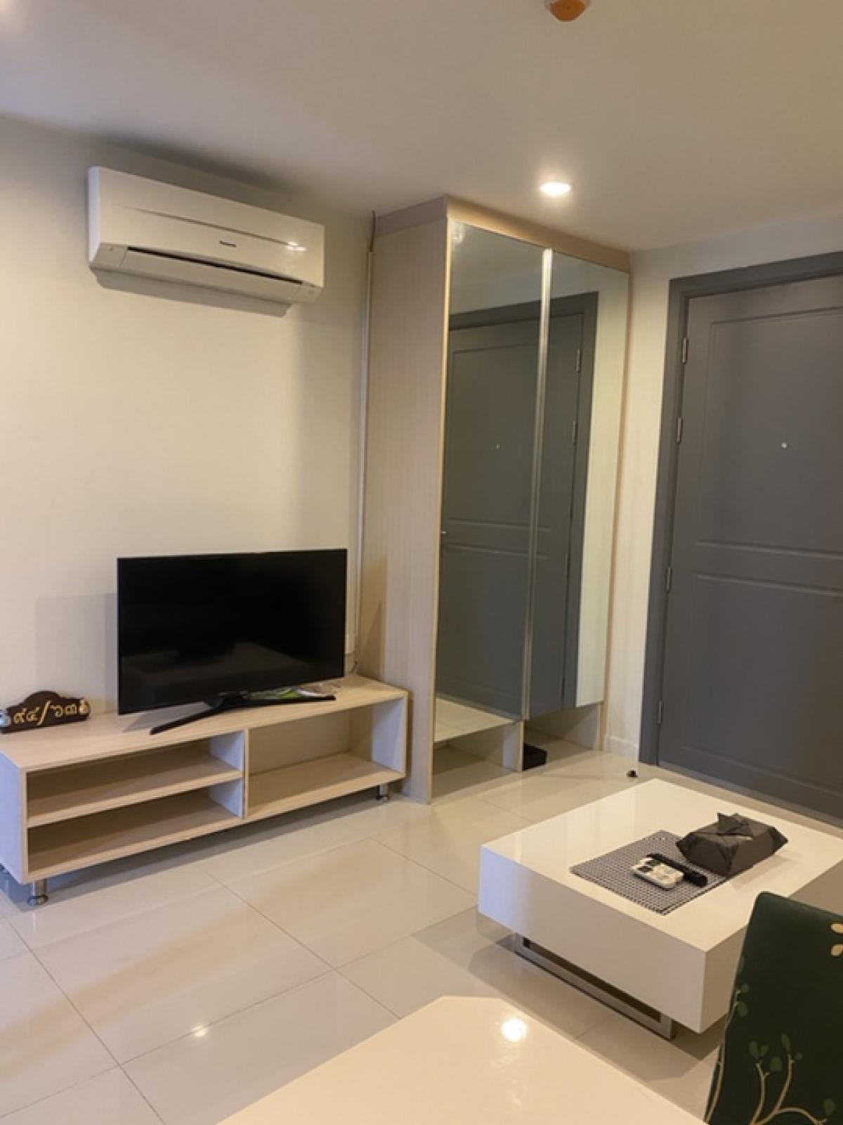 For RentCondoPattanakan, Srinakarin : 🚩New Element Srinakarin Building 4, 3rd floor, ready to move in early September, 1 bedroom, 1 bathroom, size 37 sq m., for rent 9,000/month, beautiful room, comfortable, has washing machine, range hood, electric stove, contact Auntie Maem 0992982923 LineI