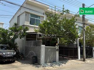 For SaleTownhousePathum Thani,Rangsit, Thammasat : Townhouse Novoville Lam Luk Ka Khlong 3, area 23 sq m, 130 sq m, 3 bedrooms, 2 bathrooms, price 2.29 million baht, near Khu Khot Railway Station, corner house.