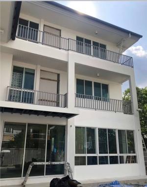 For SaleHouseThaphra, Talat Phlu, Wutthakat : 📢👇For rent / sale petfriendly home in Wutthakat/Sathorn, only 50 meters from BTS Wutthakat