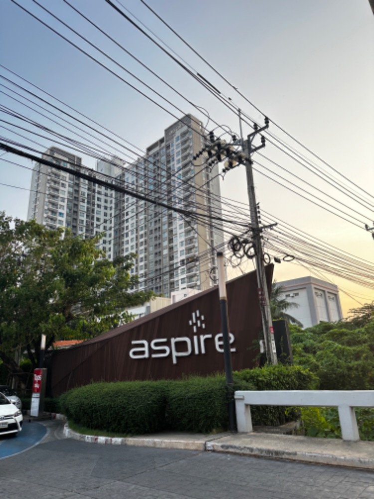 For SaleCondoThaphra, Talat Phlu, Wutthakat : Condo for sale, Aspire Sathorn Taksin (Copper Zone), size 22.68 sq m, top floor, does not block the view.