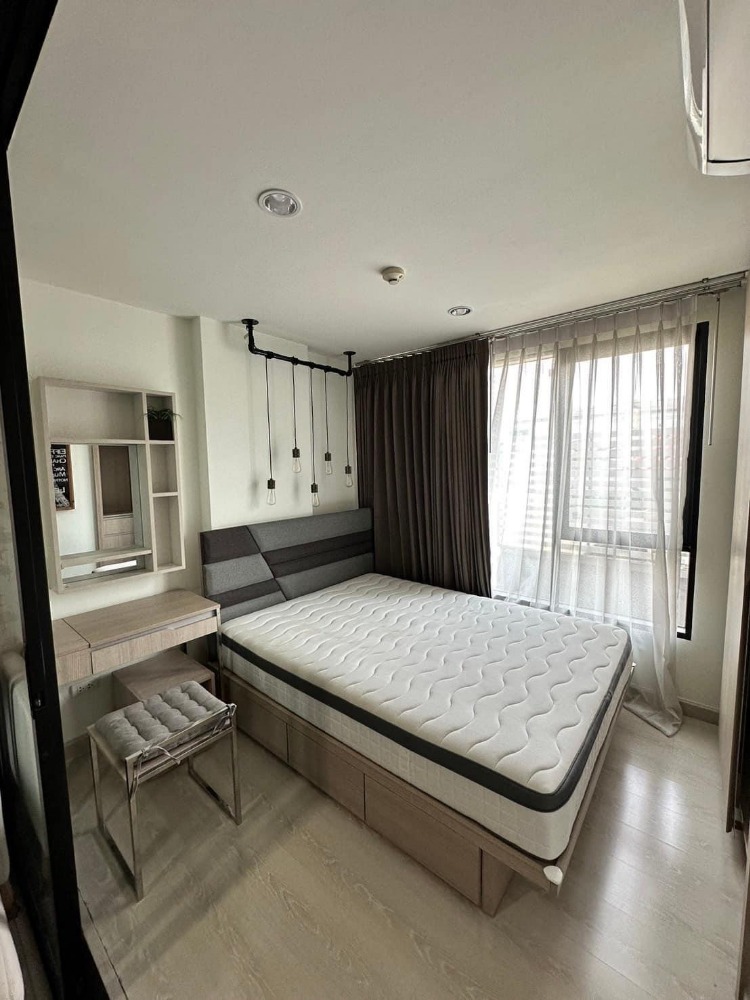 For RentCondoOnnut, Udomsuk : For rent Niche Mono, owner lives there, never rented out, size 30 sq m. Condo in the city, convenient location, convenient transportation, near BTS and expressway 🚇🚗 Beautiful room, ready to move in, fully furnished!