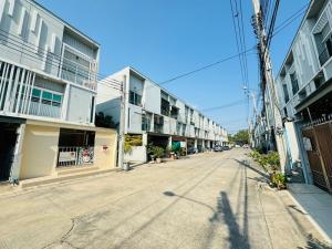 For SaleTownhouseRama 2, Bang Khun Thian : Urgent sale and rent, 3-story townhomes, 3 bedrooms, 3 bathrooms/34-TH-67021