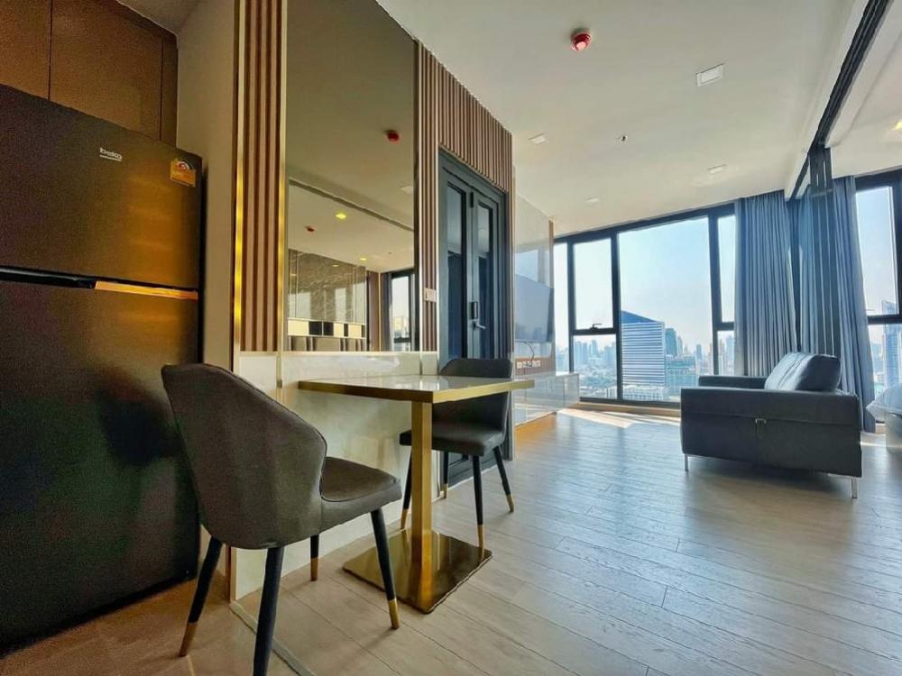 For SaleCondoRama9, Petchburi, RCA : One9Five 1 Bedroom 40.50sqm Built In room, high floor.