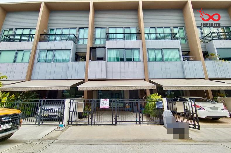 For SaleTownhouseRathburana, Suksawat : Townhome for sale, 3 floors, 18.1 square meters, Baan Klang Muang. Sathorn-Suksawat Soi Suksawat 39 Suksawat Road