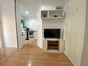 For SaleCondoOnnut, Udomsuk : K-5551 Urgent sale! Condo LPN Ville On Nut 46, beautiful room, fully furnished, ready to move in.