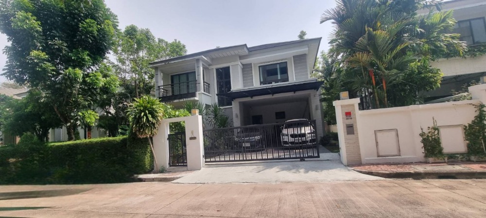 For SaleHouseLadkrabang, Suwannaphum Airport : 2-story detached house for sale, Perfect Masterpiece, Sukhumvit 77, size 79 sqw., Soi area 320 sq m., 4 beds, 3 baths, built-in kitchen, selling price 10,850,000 baht.