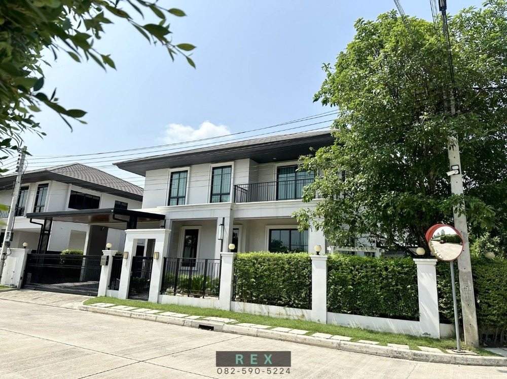 For SaleHousePattanakan, Srinakarin : For sale: 2-story detached house, Setthasiri Phatthanakan 87, corner plot with Private Pool - 4 bedrooms, 1 maids room, size 81 sq m, 226 sq m.