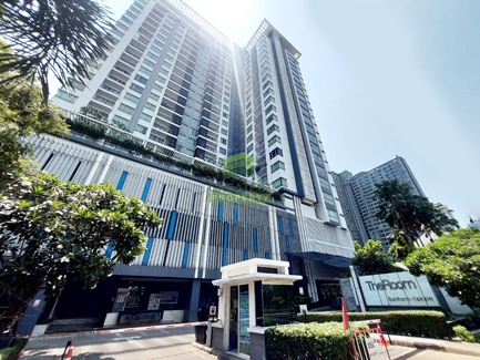 For SaleCondoThaphra, Talat Phlu, Wutthakat : Urgent sale, Condo The Room Sathorn Taksin (THE ROOM Sathorn), corner room, 18th floor, area 77.71 sq m, good location, beautiful room, ready to move in.