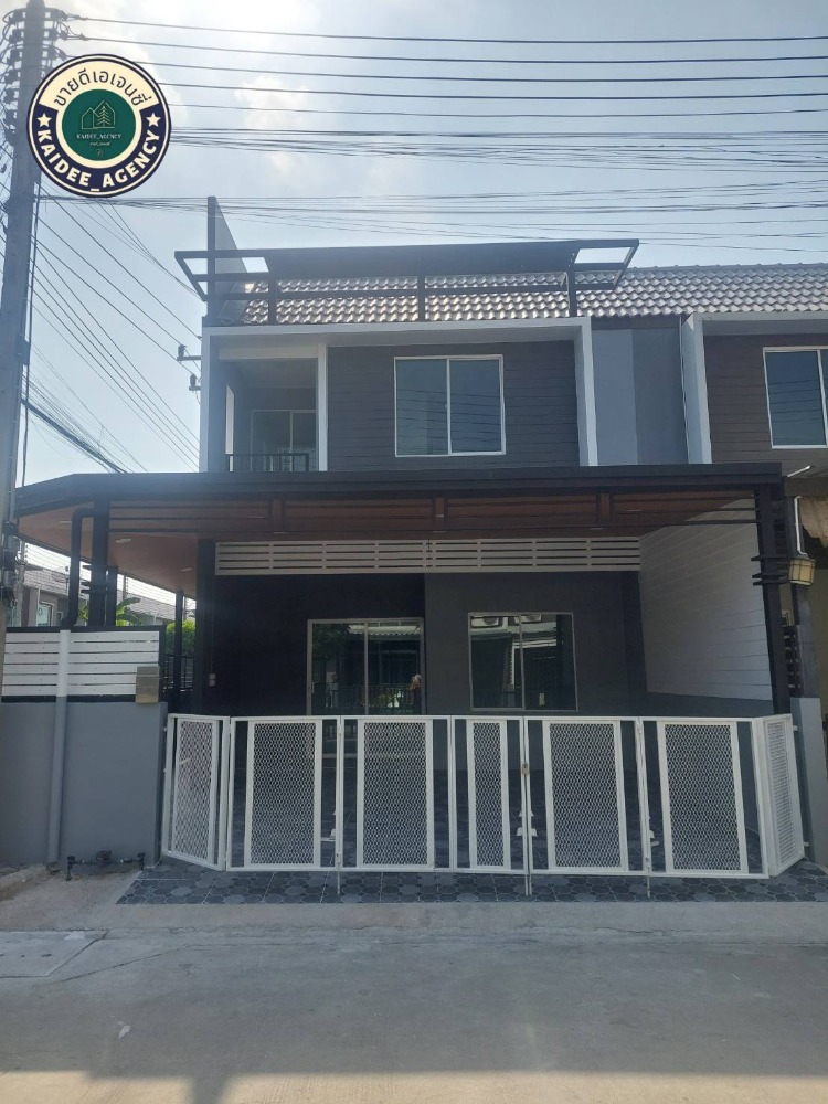 For SaleTownhousePathum Thani,Rangsit, Thammasat : 2-story townhouse, The Color Village, Lam Luk Ka Khlong 4, Soi 17, Future Park Rangsit, Tesco Lotus, Talad Thai, Major Cineplex, Zeer Rangsit, Dohome Rangsit, Rangsit College, Siam International School.