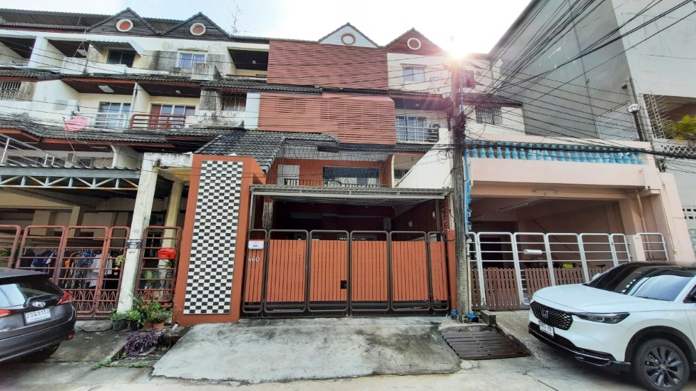 For RentTownhousePattanakan, Srinakarin : Townhouse for rent หมู่บ้านวราธรวิลล์ (Waratorn Ville)