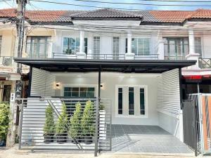 For SaleTownhouseNonthaburi, Bang Yai, Bangbuathong : 2-story townhouse, Bua Thong Village 4, Soi 6/2, Purple Line. Mahidol University, Salaya, Central Plaza, Westgate, Victoria Park, Termrak Beach