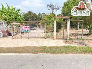 For SaleHouseAng Thong : Land with a one-story detached house near Ban Rachan Retro Thai Market, area 3 rai 3 ngan 39.3 square wah.