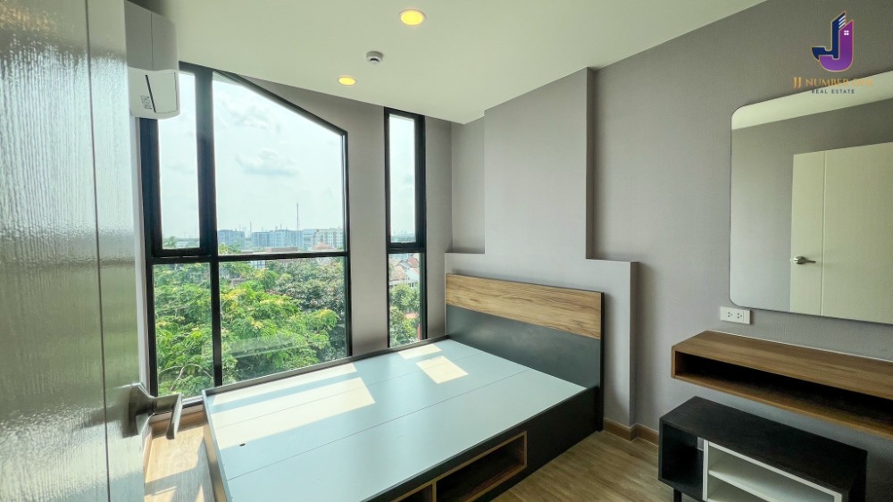 For SaleCondoOnnut, Udomsuk : Low rise condo for sale, brand new, in the middle of Sukhumvit 64 Pool villa style, near Punnawithi BTS, with onsen available for use, size 1 bedroom, 25 sq m, with furniture, closed kitchen, built-ins, beautiful and perfect.